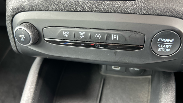 Ford Focus 1.0 EcoBoost Titanium 5dr Petrol Hatchback